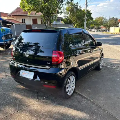 VOLKSWAGEN-FOX-2012