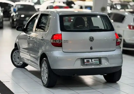 VOLKSWAGEN-FOX-1.6 MI PLUS 8V FLEX 4P MANUAL VOLKSWAGEN-FOX-2009