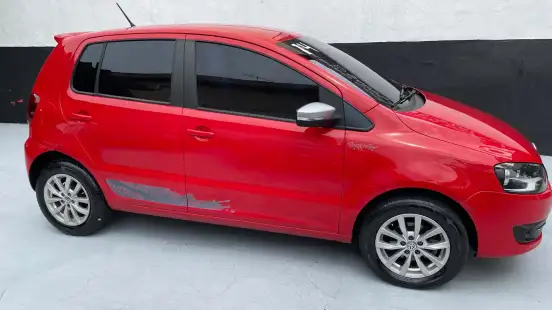 VOLKSWAGEN-FOX-2013