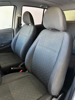 VOLKSWAGEN-FOX-2015