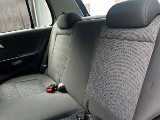 VOLKSWAGEN-FOX-2013