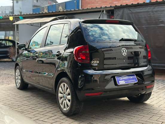 VOLKSWAGEN-FOX-2013