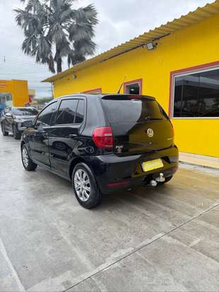 VOLKSWAGEN-FOX-2012