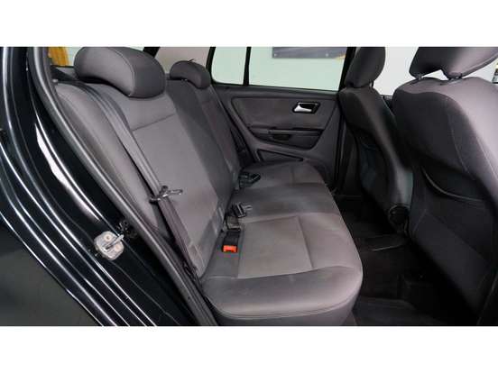 VOLKSWAGEN-FOX-2010