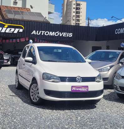 VOLKSWAGEN-FOX-2010