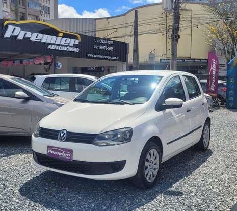 VOLKSWAGEN-FOX-2010