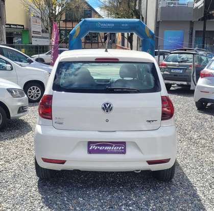 VOLKSWAGEN-FOX-2010
