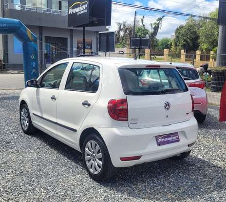 VOLKSWAGEN-FOX-2010
