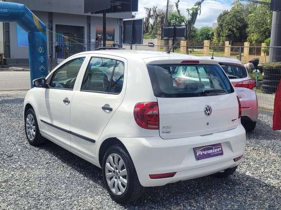 VOLKSWAGEN-FOX-1.0 MI 8V FLEX 4P MANUAL VOLKSWAGEN-FOX-2010