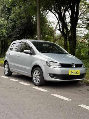 VOLKSWAGEN-FOX-2013