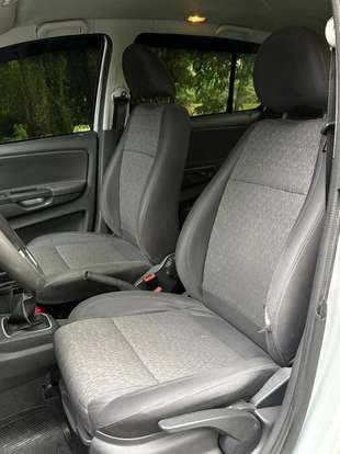 VOLKSWAGEN-FOX-2013