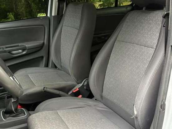 VOLKSWAGEN-FOX-1.0 MI 8V FLEX 4P MANUAL VOLKSWAGEN-FOX-2013