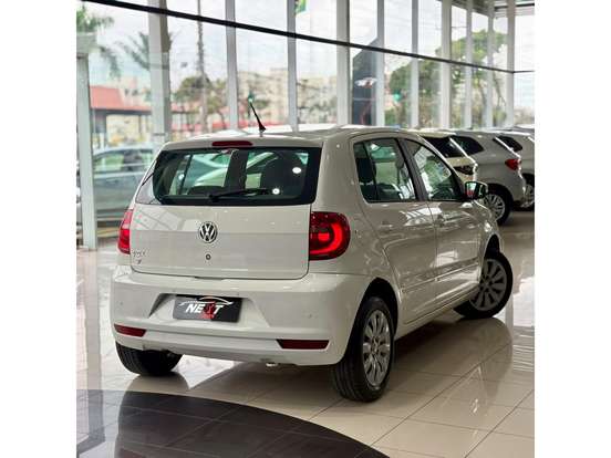 VOLKSWAGEN-FOX-2013