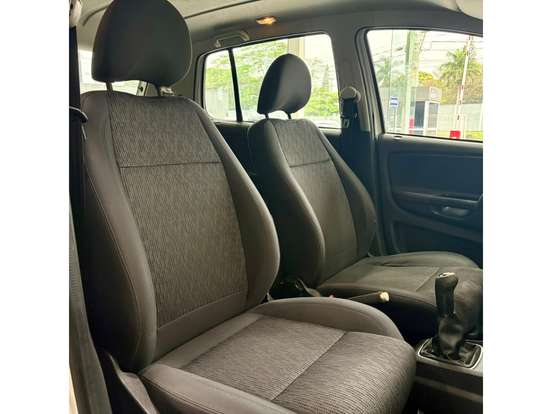 VOLKSWAGEN-FOX-1.0 MI 8V FLEX 4P MANUAL VOLKSWAGEN-FOX-2013