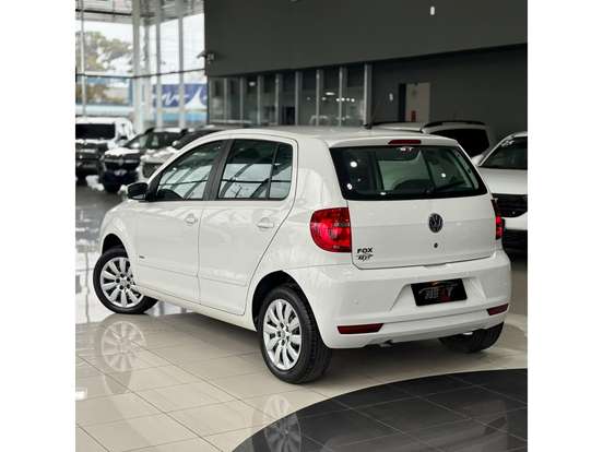 VOLKSWAGEN-FOX-2013