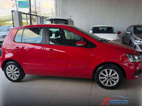 VOLKSWAGEN-FOX-1.0 MI COMFORTLINE 8V FLEX 4P MANUAL VOLKSWAGEN-FOX-2015