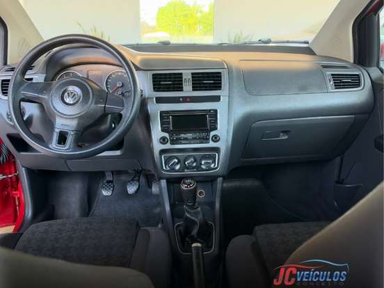 VOLKSWAGEN-FOX-2015