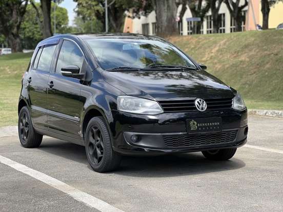 VOLKSWAGEN-FOX-1.6 MI 8V FLEX 4P AUTOMATIZADO VOLKSWAGEN-FOX-2010