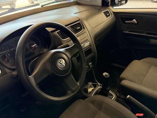VOLKSWAGEN-FOX-1.6 MI 8V FLEX 4P MANUAL VOLKSWAGEN-FOX-2010