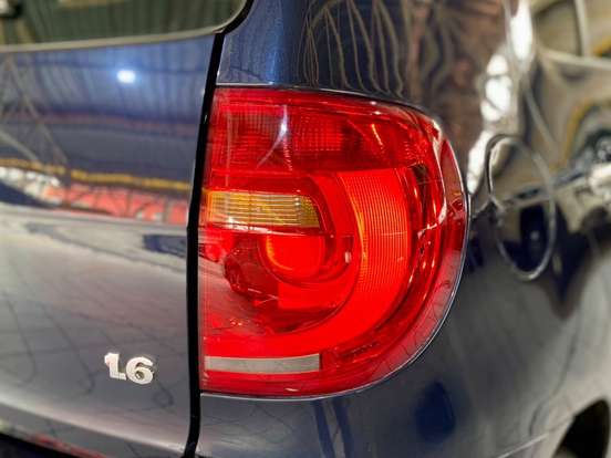 VOLKSWAGEN-FOX-1.6 MI 8V FLEX 4P MANUAL VOLKSWAGEN-FOX-2011