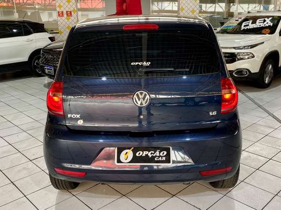 VOLKSWAGEN-FOX-2011