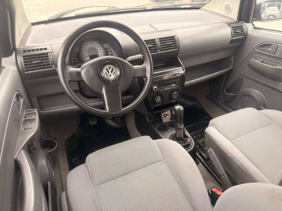 VOLKSWAGEN-FOX-1.6 MI PLUS 8V FLEX 4P MANUAL VOLKSWAGEN-FOX-2009