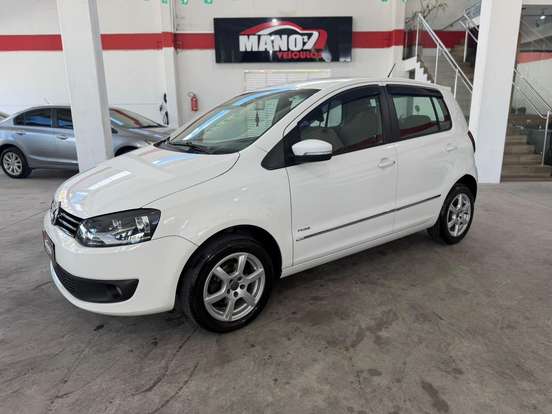 VOLKSWAGEN-FOX-2013