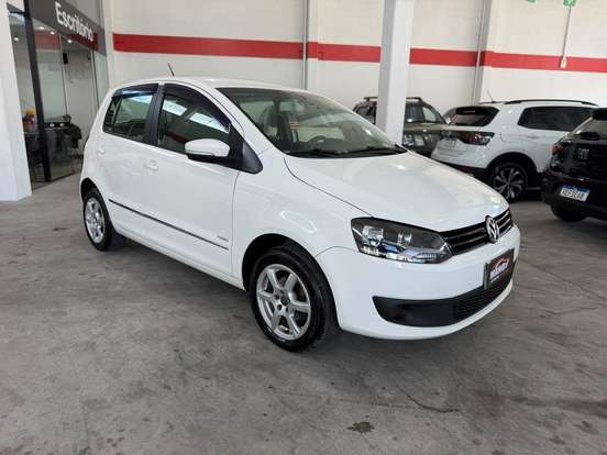 VOLKSWAGEN-FOX-2013