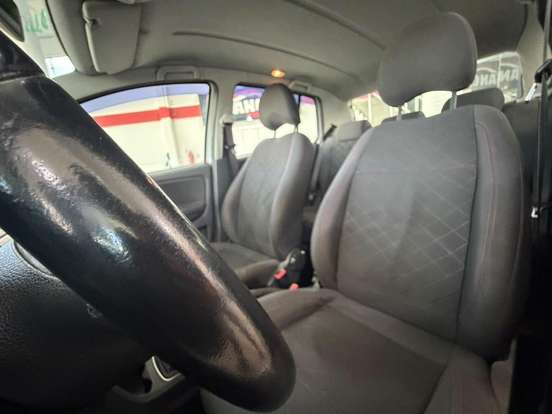 VOLKSWAGEN-FOX-2013