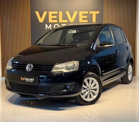 VOLKSWAGEN-FOX-2010