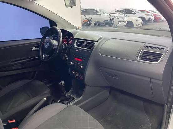 VOLKSWAGEN-FOX-1.6 MI PRIME 8V FLEX 4P MANUAL VOLKSWAGEN-FOX-2013