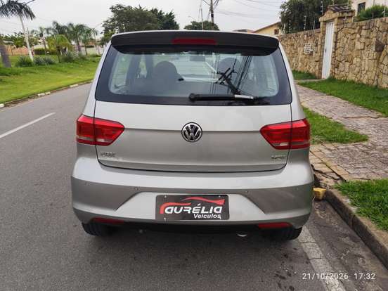 VOLKSWAGEN-FOX-2014