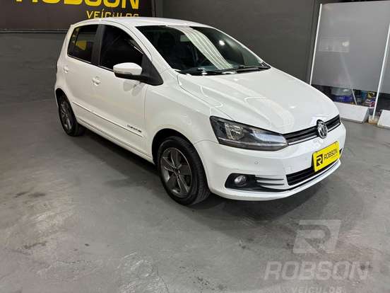 VOLKSWAGEN-FOX-1.6 MSI COMFORTLINE 8V FLEX 4P MANUAL VOLKSWAGEN-FOX-2017