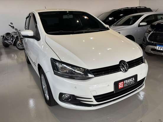 VOLKSWAGEN-FOX-1.6 MSI HIGHLINE 16V FLEX 4P MANUAL VOLKSWAGEN-FOX-2017
