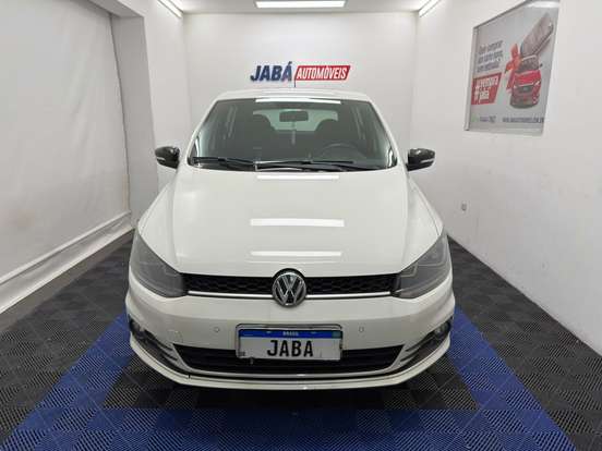 VOLKSWAGEN-FOX-2016