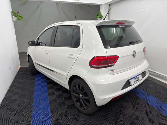 VOLKSWAGEN-FOX-1.6 MSI RUN 8V FLEX 4P MANUAL VOLKSWAGEN-FOX-2016