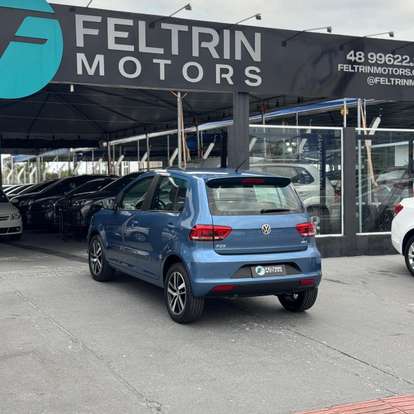 VOLKSWAGEN-FOX-2016