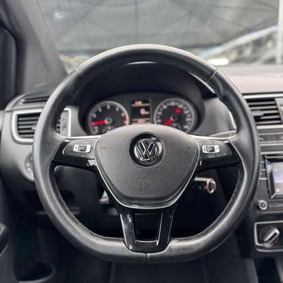 VOLKSWAGEN-FOX-1.6 MSI RUN 8V FLEX 4P MANUAL VOLKSWAGEN-FOX-2016