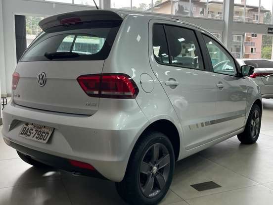 VOLKSWAGEN-FOX-1.6 MSI RUN 8V FLEX 4P MANUAL VOLKSWAGEN-FOX-2016