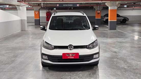 VOLKSWAGEN-FOX-2019
