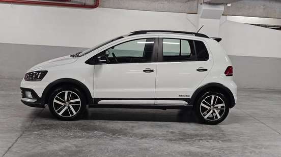 VOLKSWAGEN-FOX-2019