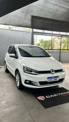 VOLKSWAGEN-FOX-2019