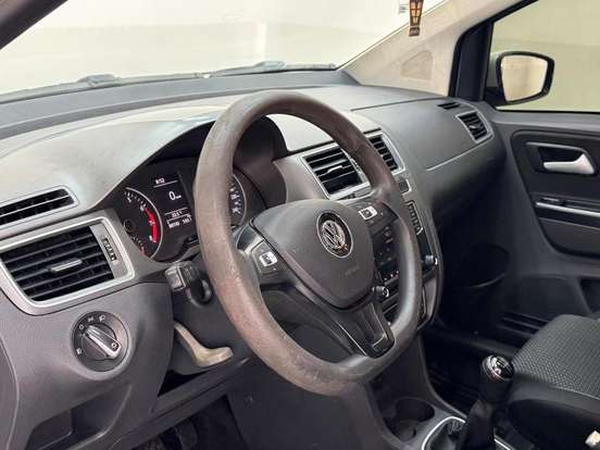 VOLKSWAGEN-FOX-1.6 MSI TOTAL FLEX CONNECT 4P MANUAL VOLKSWAGEN-FOX-2017