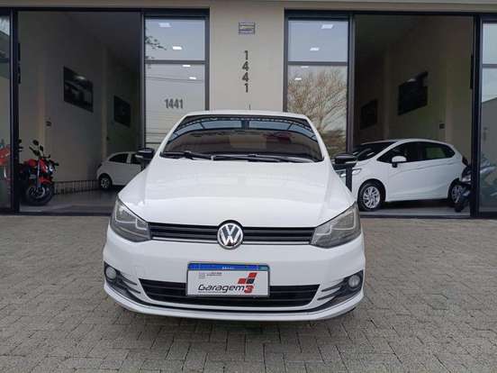 VOLKSWAGEN-FOX-2019
