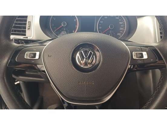 VOLKSWAGEN-FOX-2021