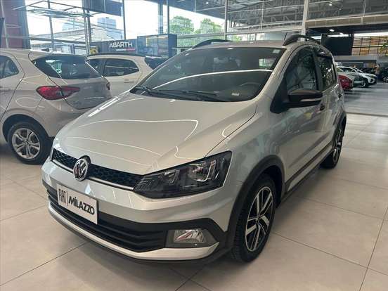 VOLKSWAGEN-FOX-2020