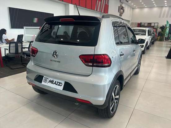 VOLKSWAGEN-FOX-2020