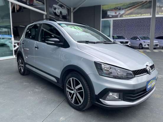 VOLKSWAGEN-FOX-2019