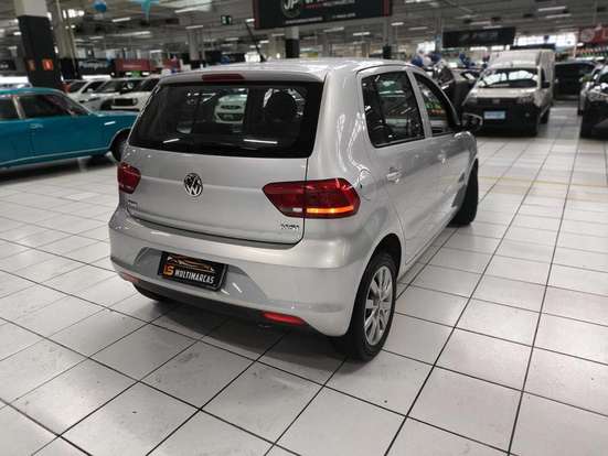 VOLKSWAGEN-FOX-2015