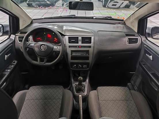 VOLKSWAGEN-FOX-1.6 MSI TRENDLINE 8V FLEX 4P MANUAL VOLKSWAGEN-FOX-2015